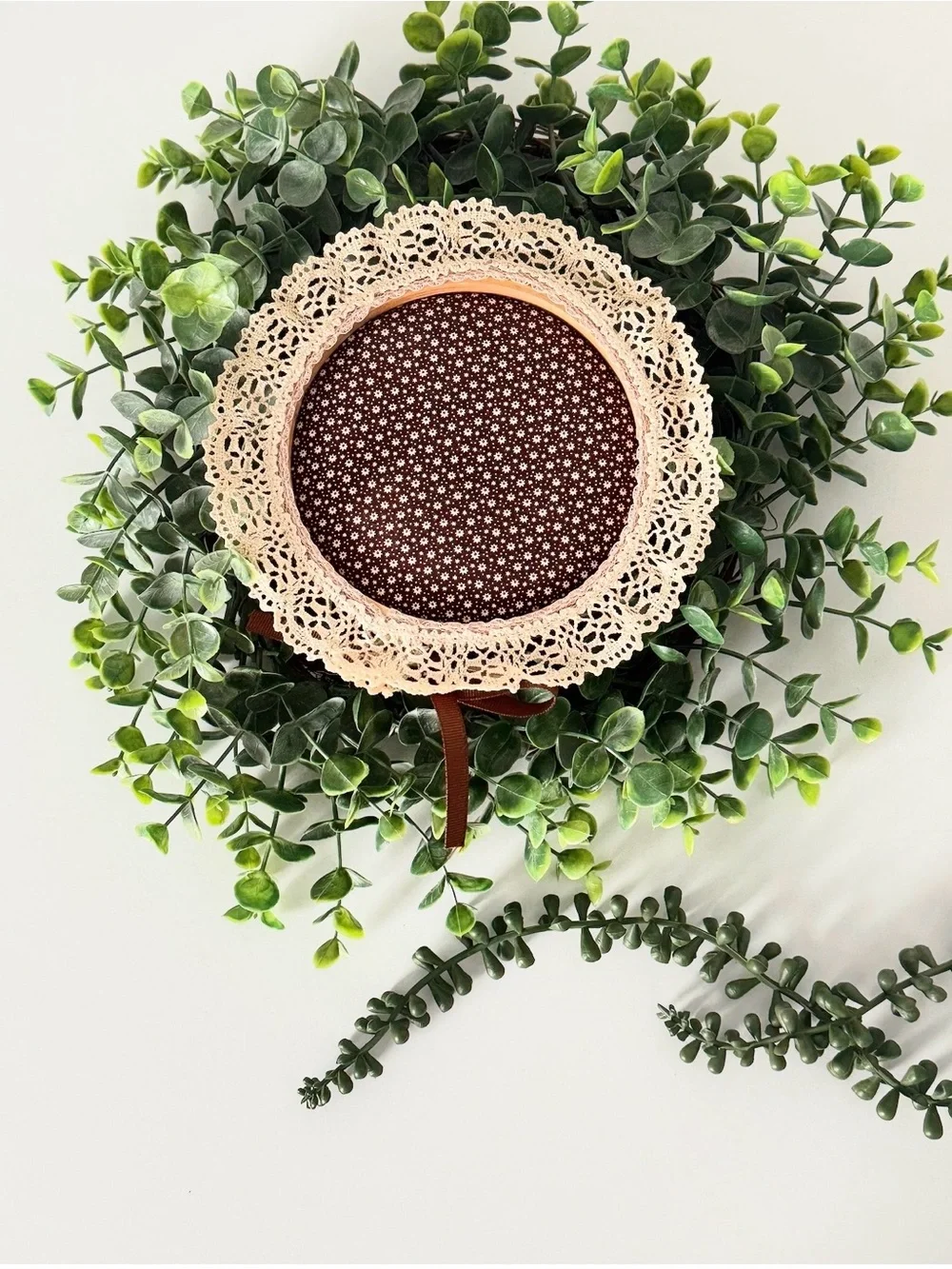 Vintage 🪿🤎 Welcome Embroidery Hoop Wall Hanging in Cream and Brown